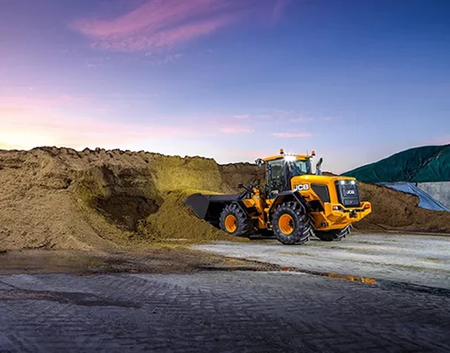 L’agro-chargeuse JCB 435S et sa grande puissance moteur