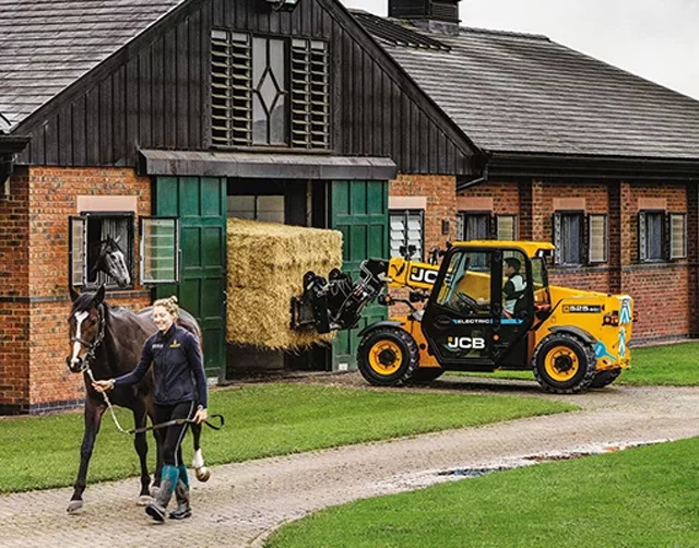 Innovation JCB : Découvrez le TELESCOPIC Électrique Compact 525-60E